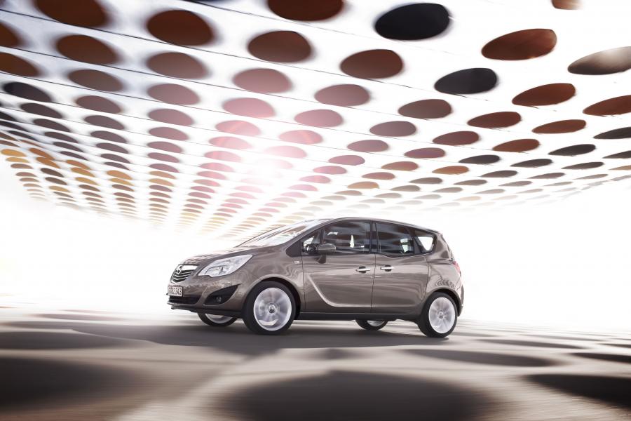  Opel Meriva 2010 года  (фото 59 из 129)